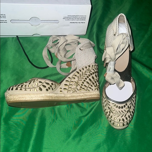 ALDO Women's Cream Espadrille Wedge Sandals size 8 - Picture 4 of 14